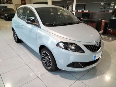 Lancia Ypsilon 1.0 FireFly 5 porte S&S Hybrid Platino