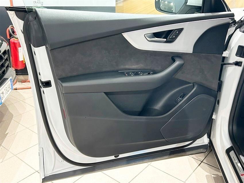 Audi Q8 50 TDI 286 CV quattro tiptronic Sport