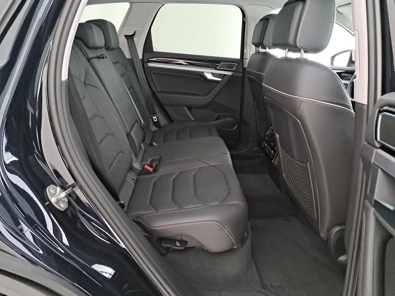 Volkswagen Touareg 3.0 v6 tsi elegance 340cv tiptronic