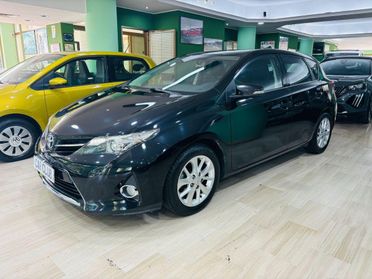 Toyota Auris 1.4 D-4D 90cv Lounge