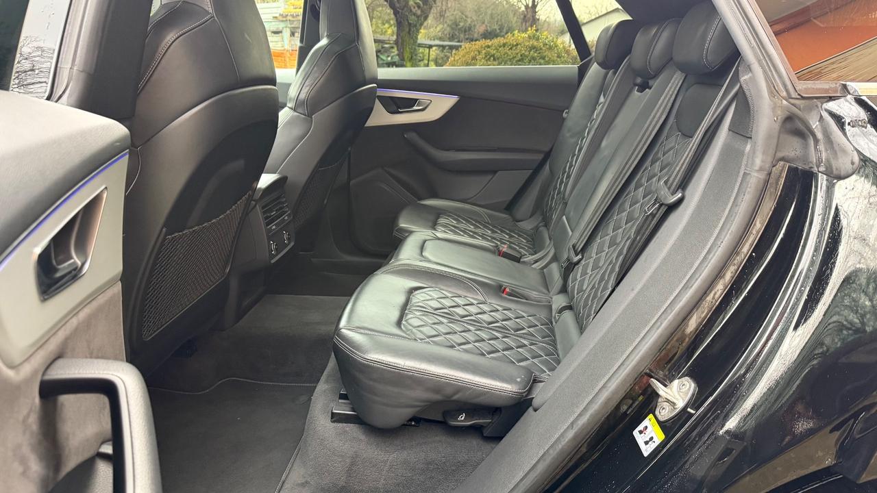 Audi Q8 50 TDI 286 CV quattro S-line INT/EST Tetto