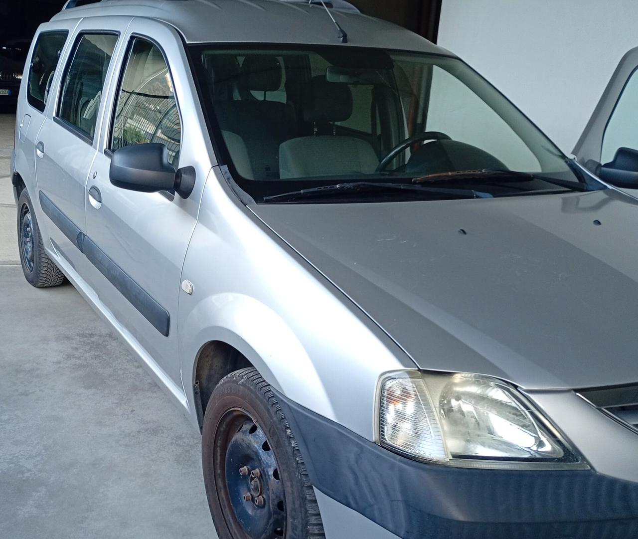 Dacia Logan MCV 1.5 dCi 85CV 7 posti Lauréate