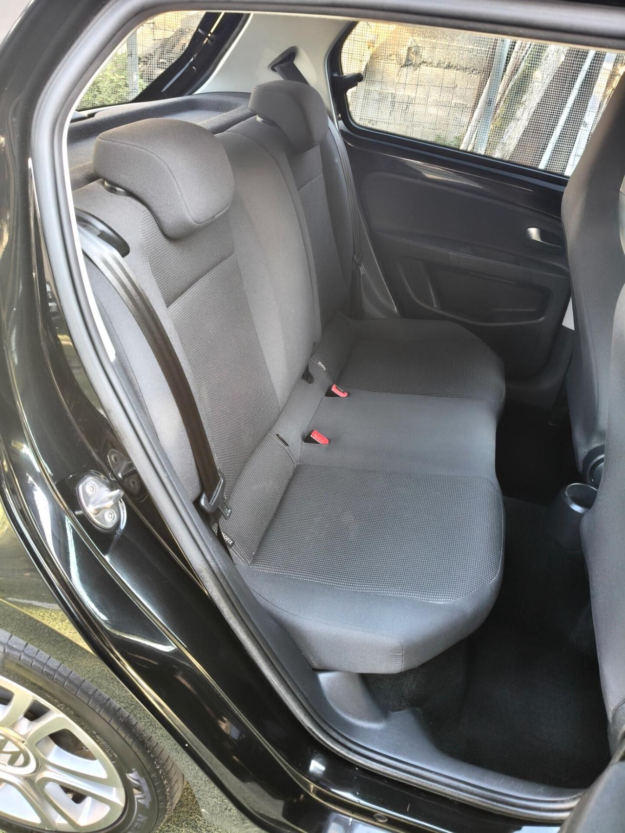 VOLKSWAGEN UP 1000 A METANO FULL OPTIONAL