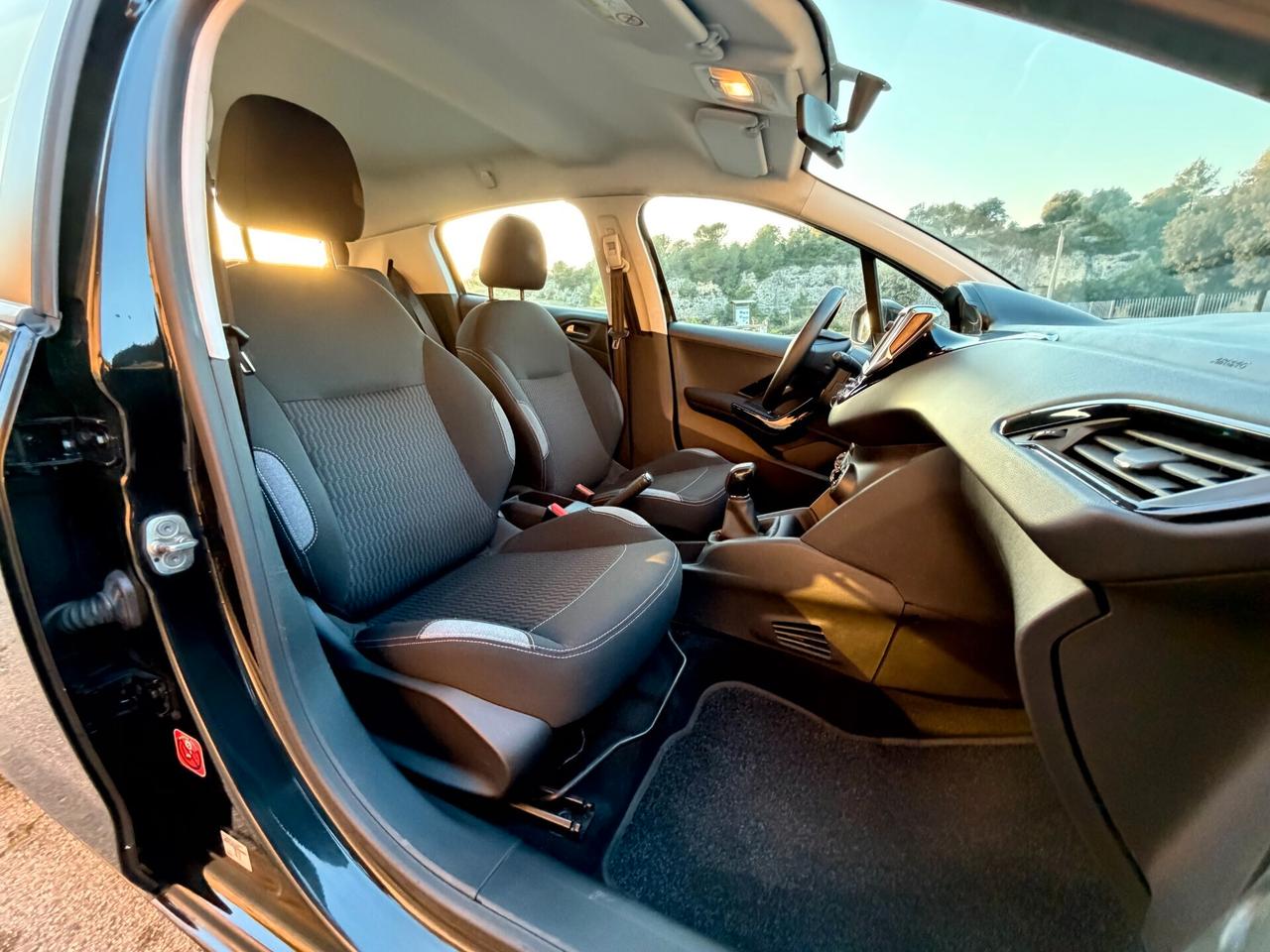 Peugeot 208 Active/1.0 68 CV/MOTORE REVISIONATO