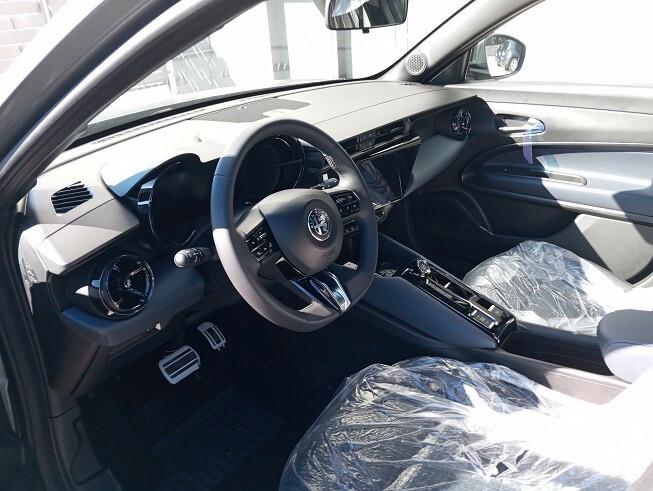 Alfa Romeo Junior 1.2 145 CV Hybrid eDCT6 Sprint