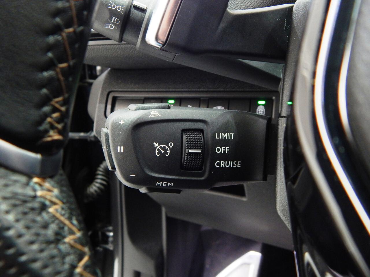 Peugeot 3008 1.5 bluehdi GT Pack S&S NAVI-PELLE ROSSA-PARK-LED-KAMERA