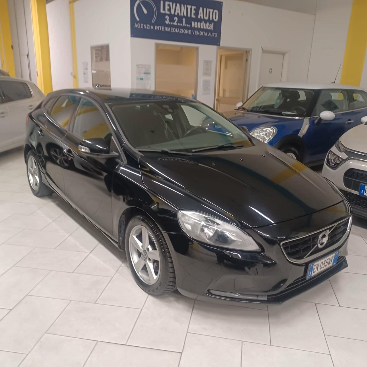 MOTORE E CAMBIO SOSTITUITI VOLVO V40 1.6 TDI NEOPAT