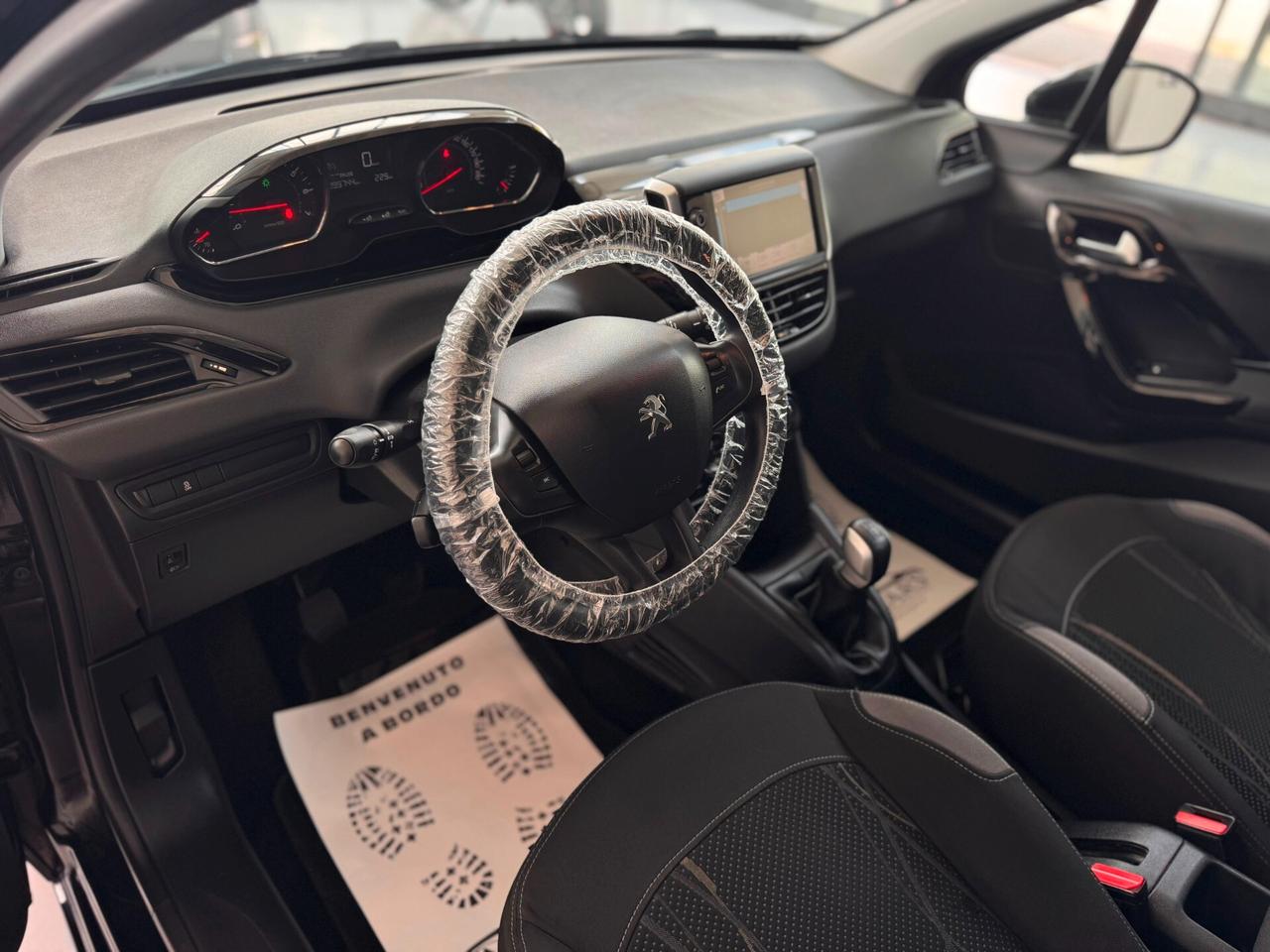 Peugeot 208 1.2 VTi 82 CV 5 porte Allure