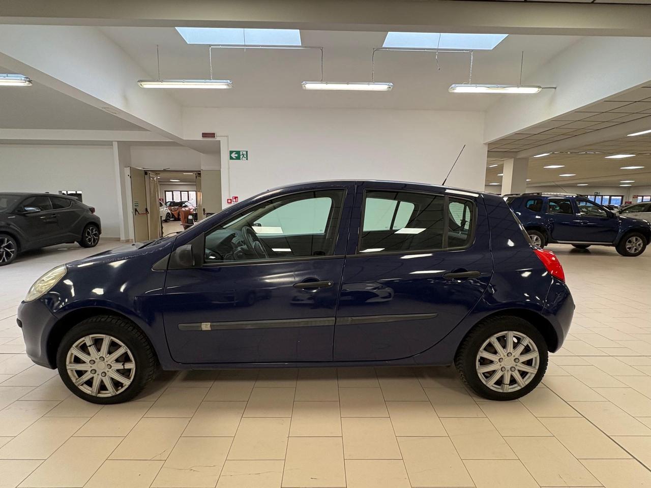 Renault Clio 5p 1.2 16v (pack) 65cv