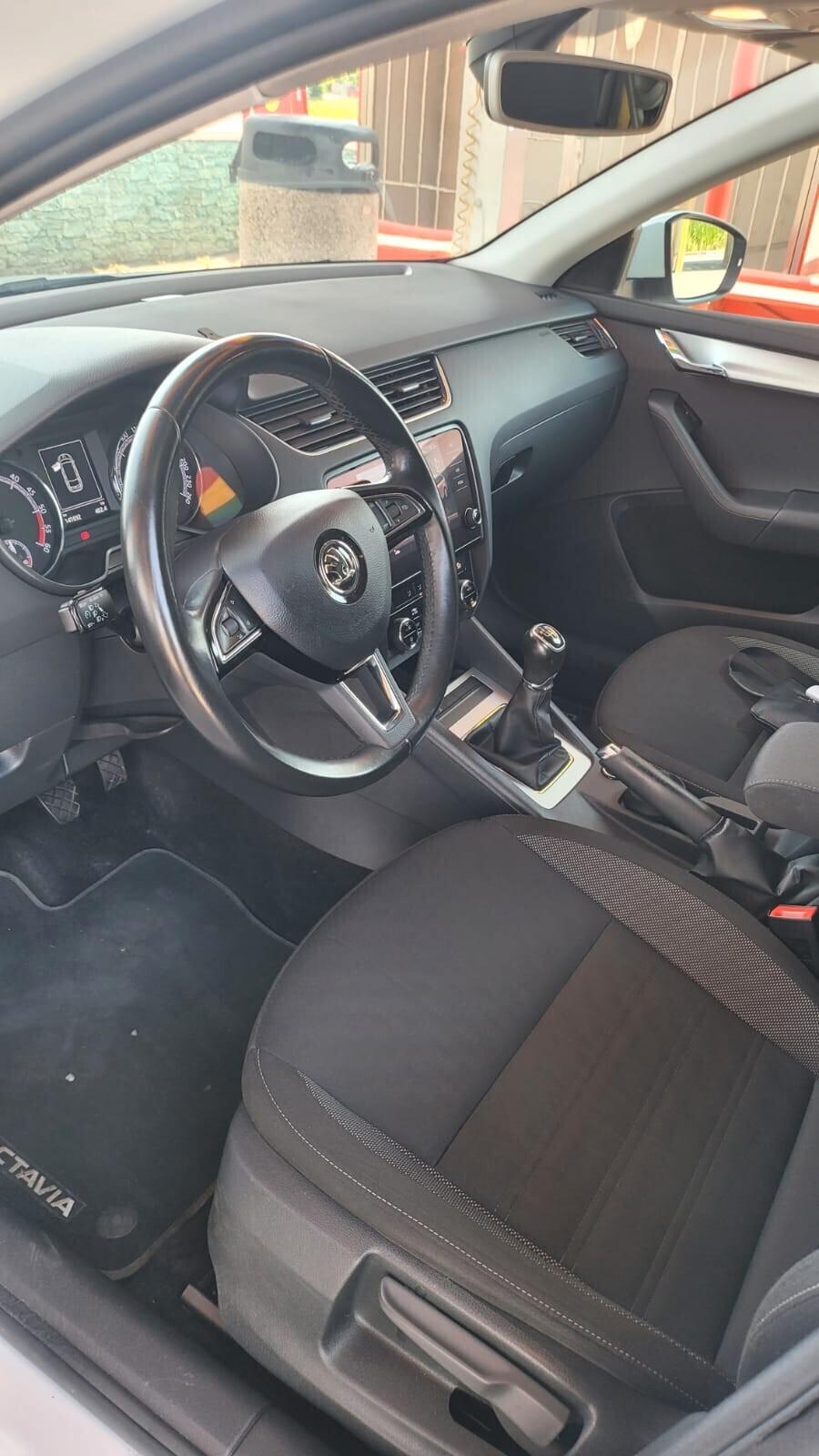 Skoda Octavia 1.6 TDI SCR 115 CV Executive