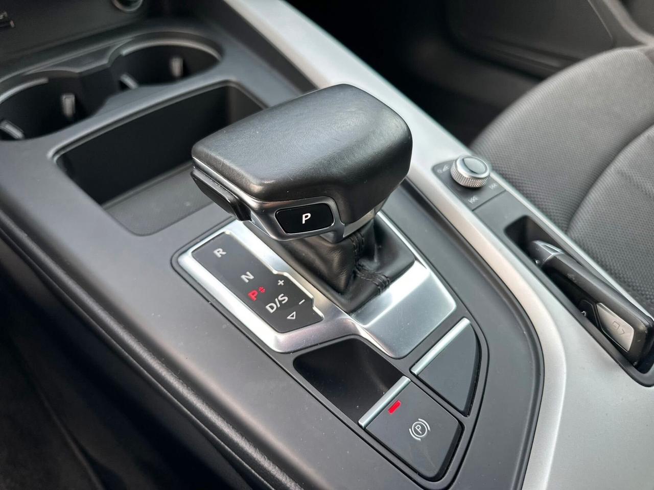 Audi A4 35 TDI/163 CV S tronic line edition
