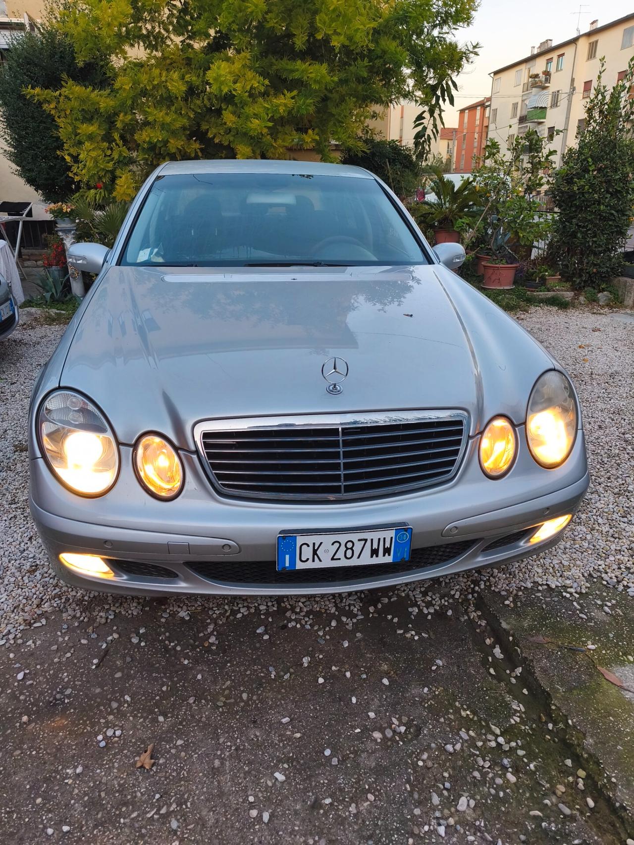 MERCEDES E320 CDI KM260MILA BERLINA