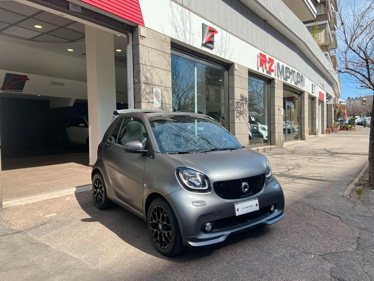 Smart ForTwo 70 1.0 twinamic cabrio Suitegrey Grey-NAVI-LED-ITALIANA-TAGLIANDI MERCEDES