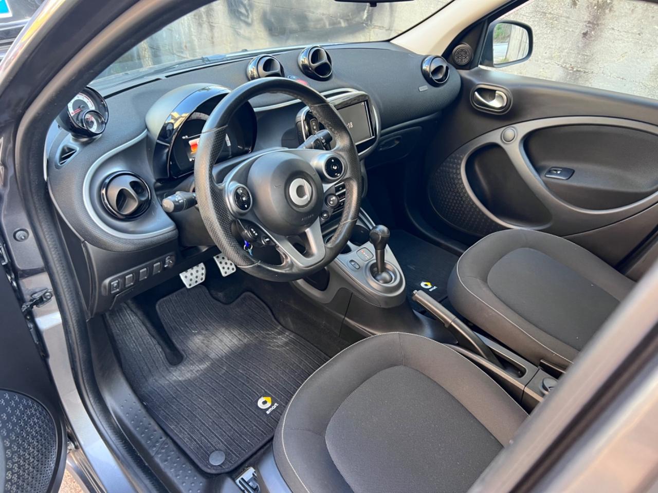 Smart ForFour 90 0.9 Turbo twinamic Passion+Navi-Retrocamera+Blockshaft
