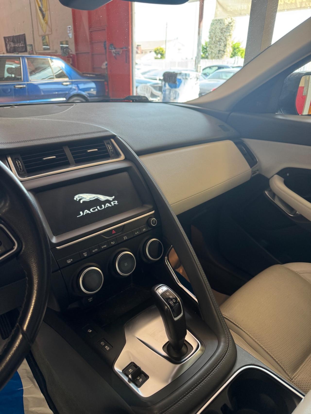 Jaguar E-Pace 2.0D 150 CV PERMUTE