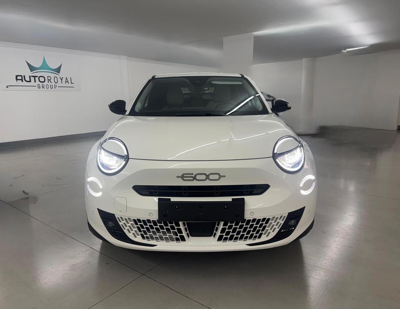 Fiat 600 Hybrid 110 CV DCT MHEV La Prima