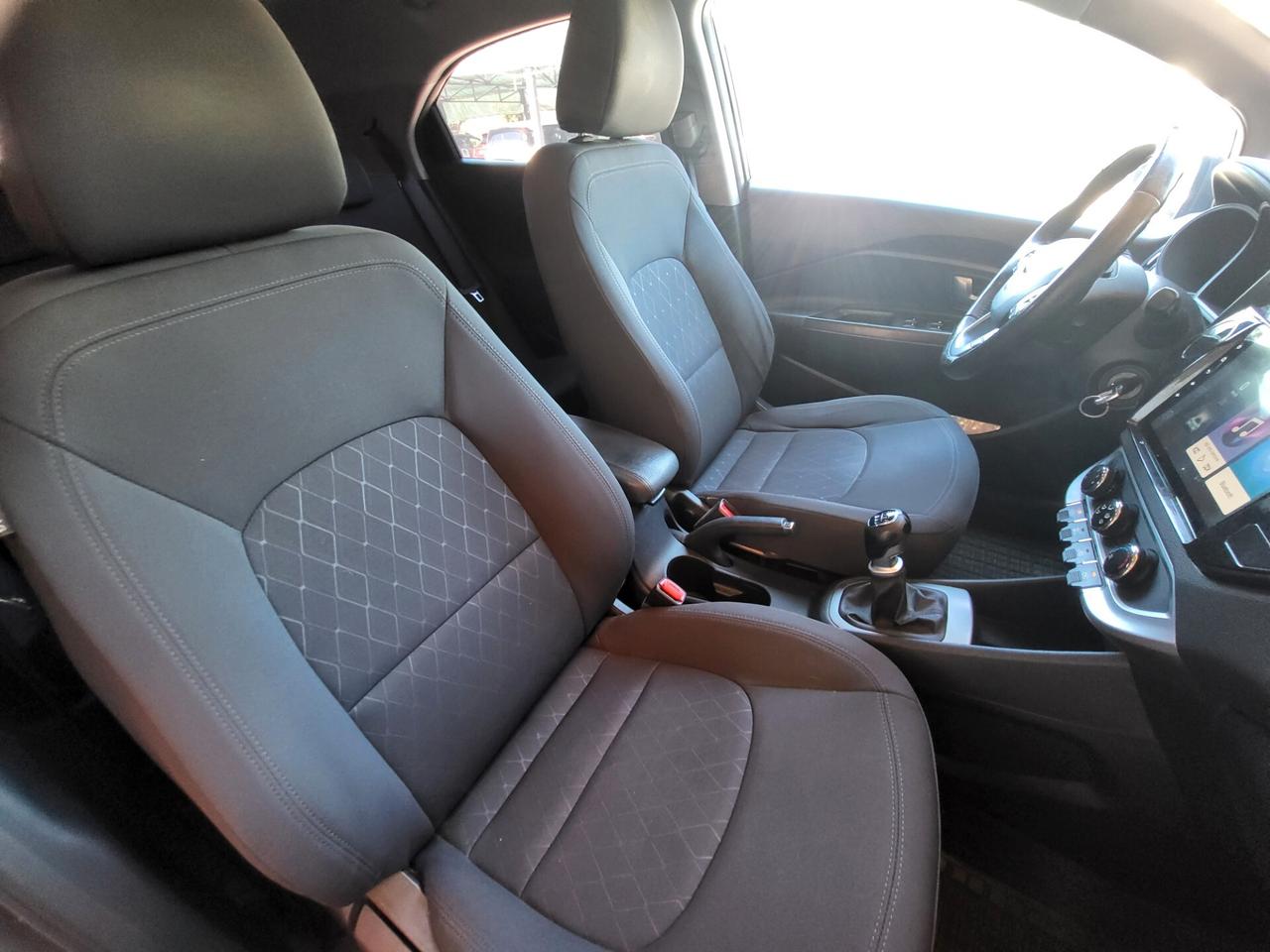 Kia Rio 1.1 CRDi 5p. Cool