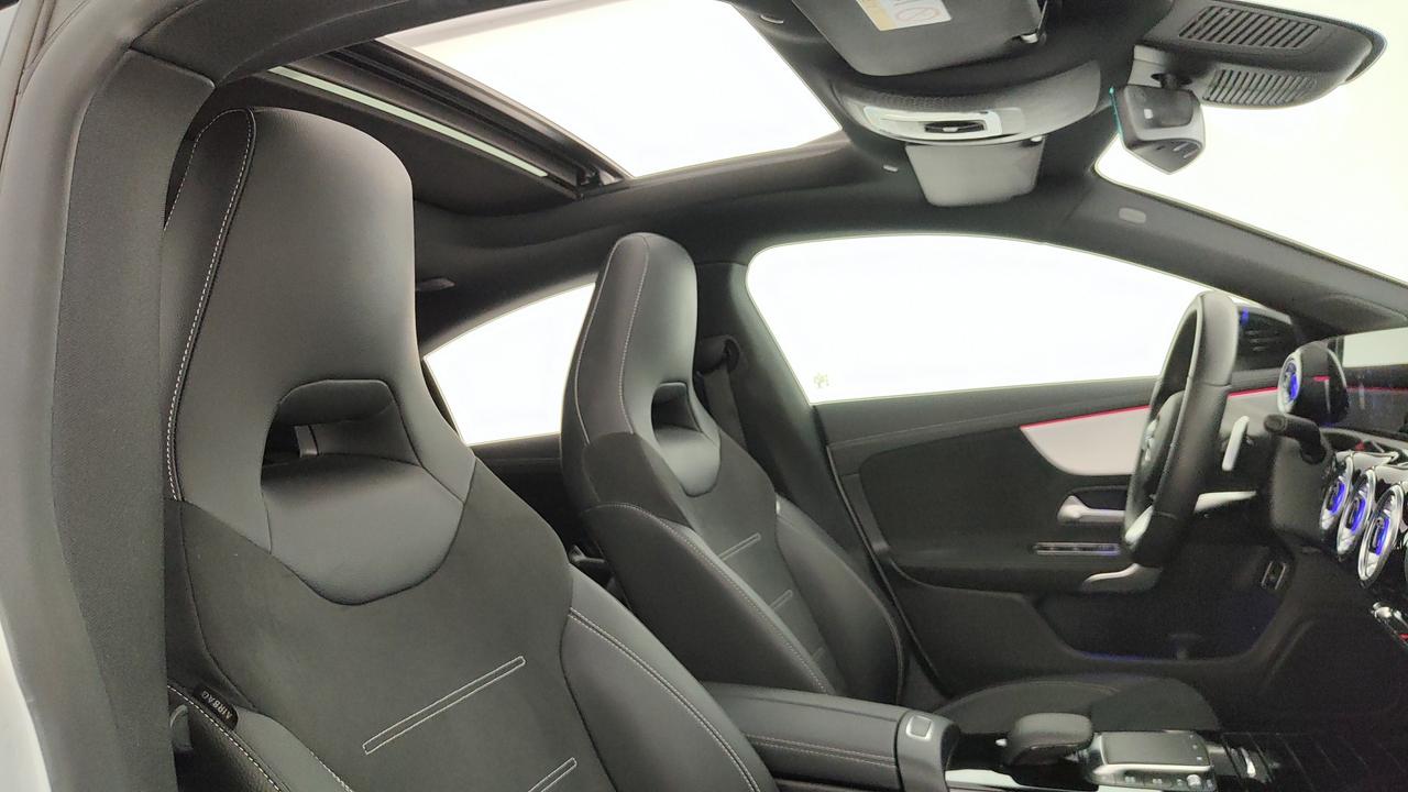 Mercedes-Benz CLA Coupe 200 d Premium auto