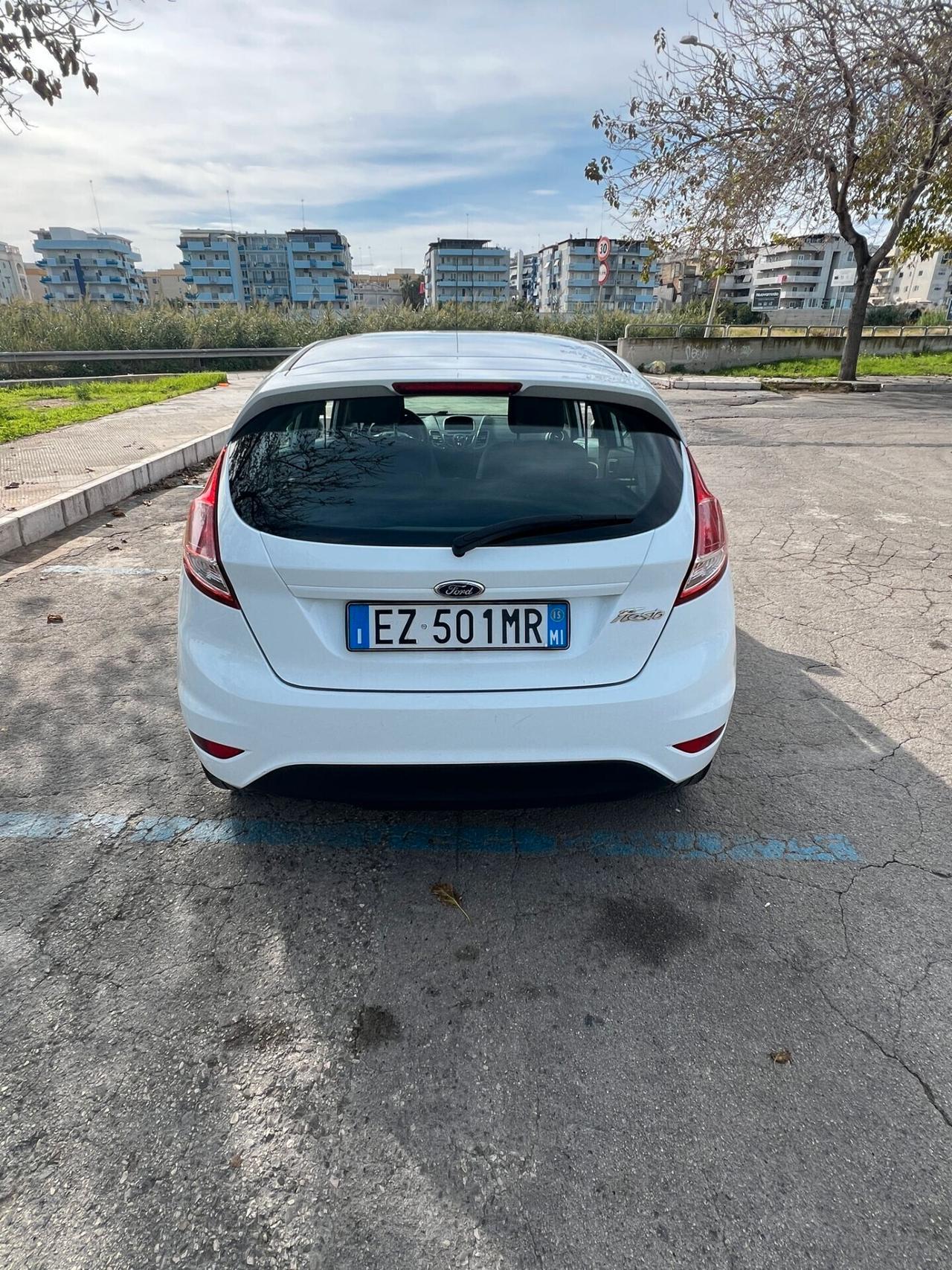 Ford Fiesta 1.4 5p. Bz.- GPL Titanium 2015