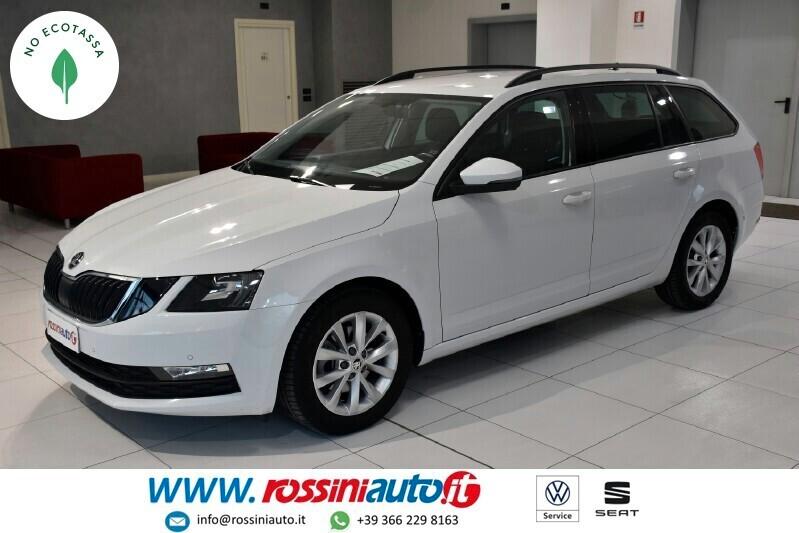 SKODA OCTAVIA WAGON 1.5 G-TEC 131 CV DSG EXECUTIVE REARVIEW