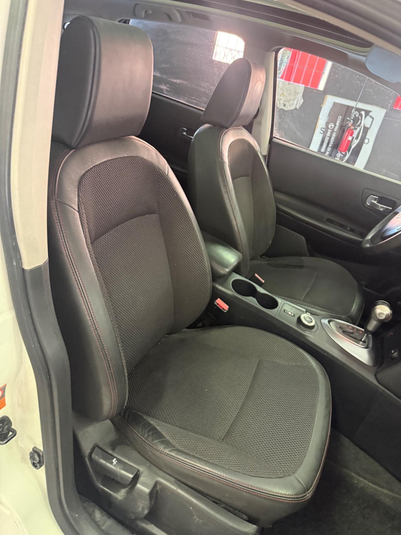 Nissan Qashqai 2.0 dCi DPF 4WD Tekna