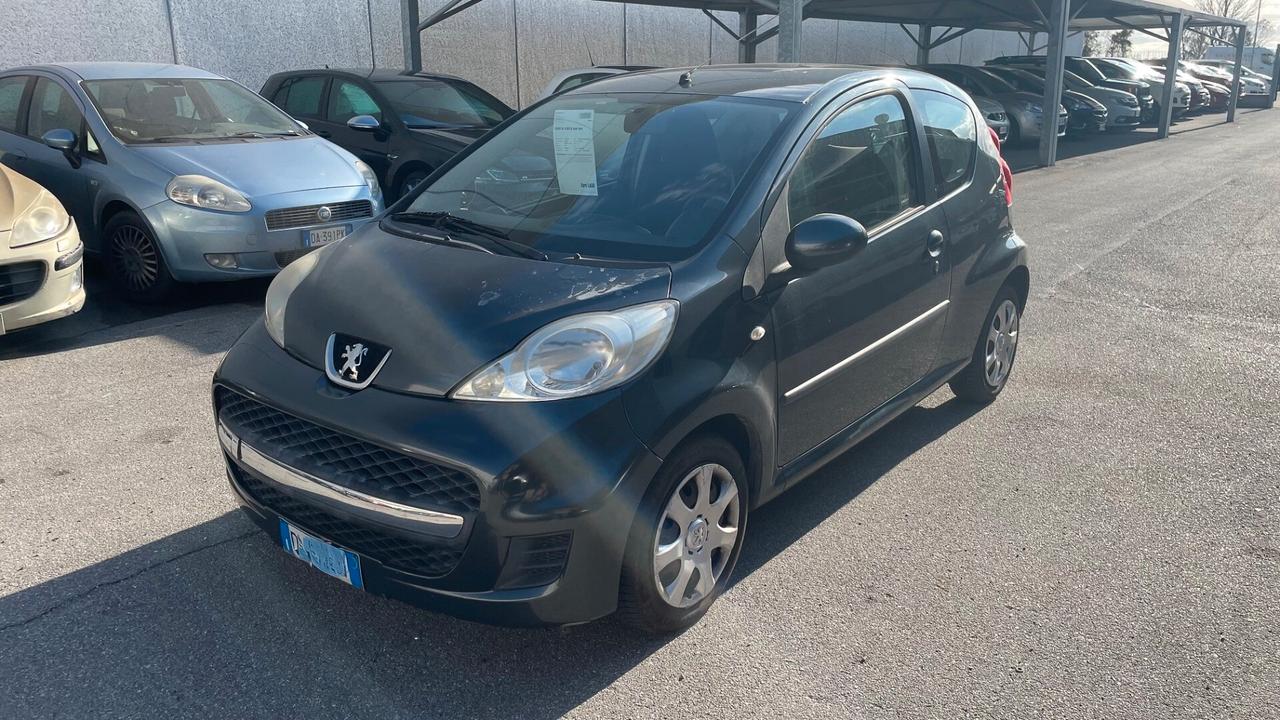 Peugeot 107 1.0 68CV 3p. Sweet Years