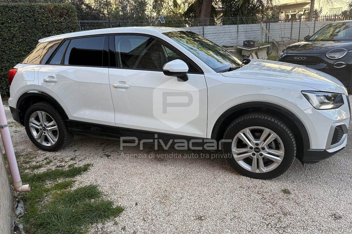 AUDI Q2 35 TFSI Business