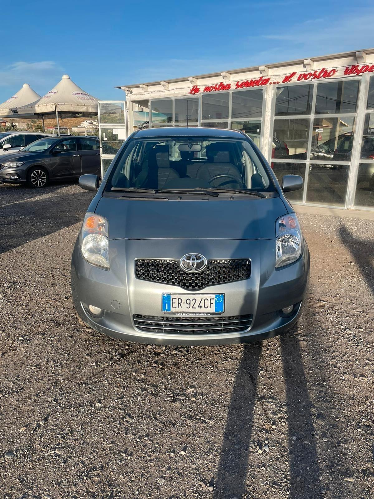 Toyota Yaris 1.3 5 porte