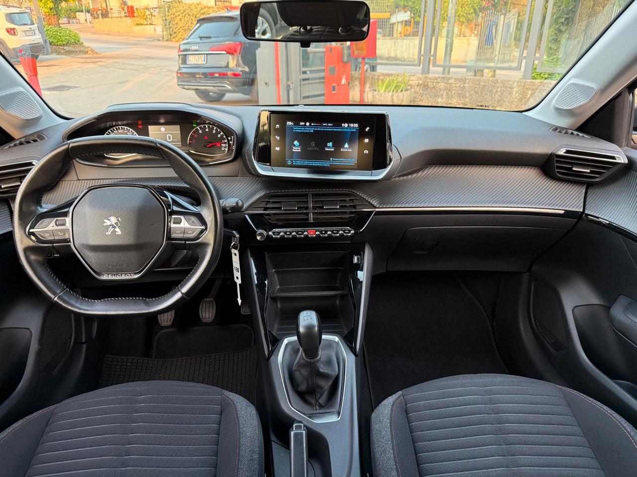 Peugeot 208 PureTech 75 CV S&S Like