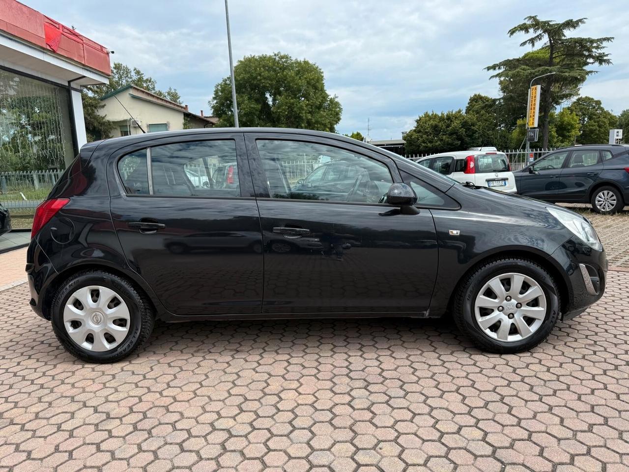 Opel Corsa 1.2 85CV 5 porte GPL-OK NEOPATENTATI