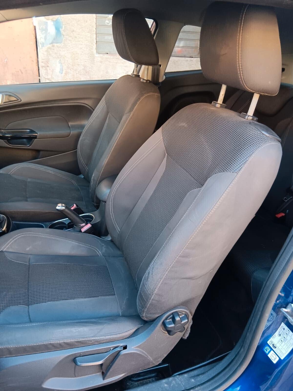 Ford Fiesta 1.5 TDCi 75CV 3 porte Titanium