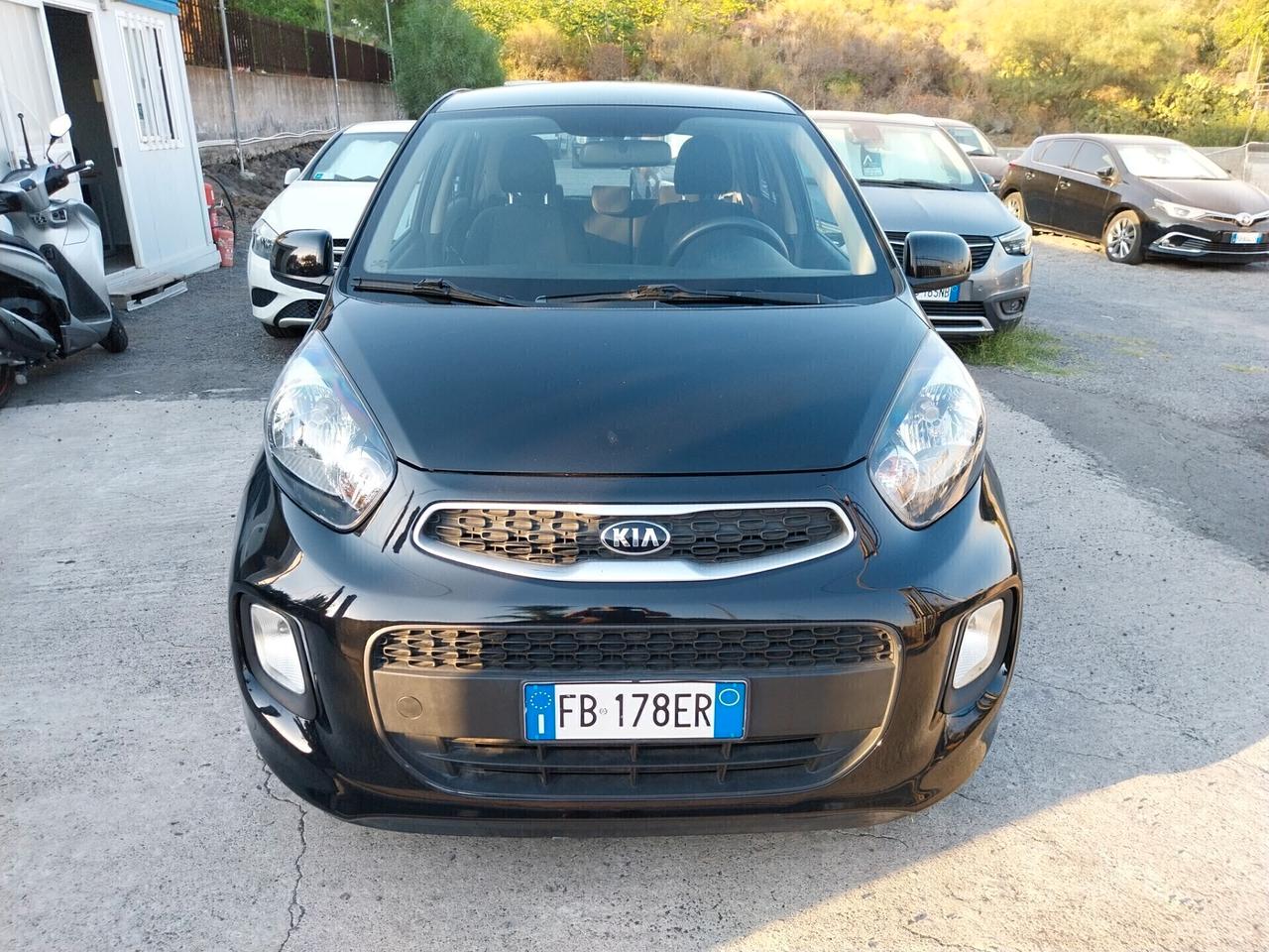 KIA PICANTO 1.0 BENZINA UNICOPROPRIETARIO 2016