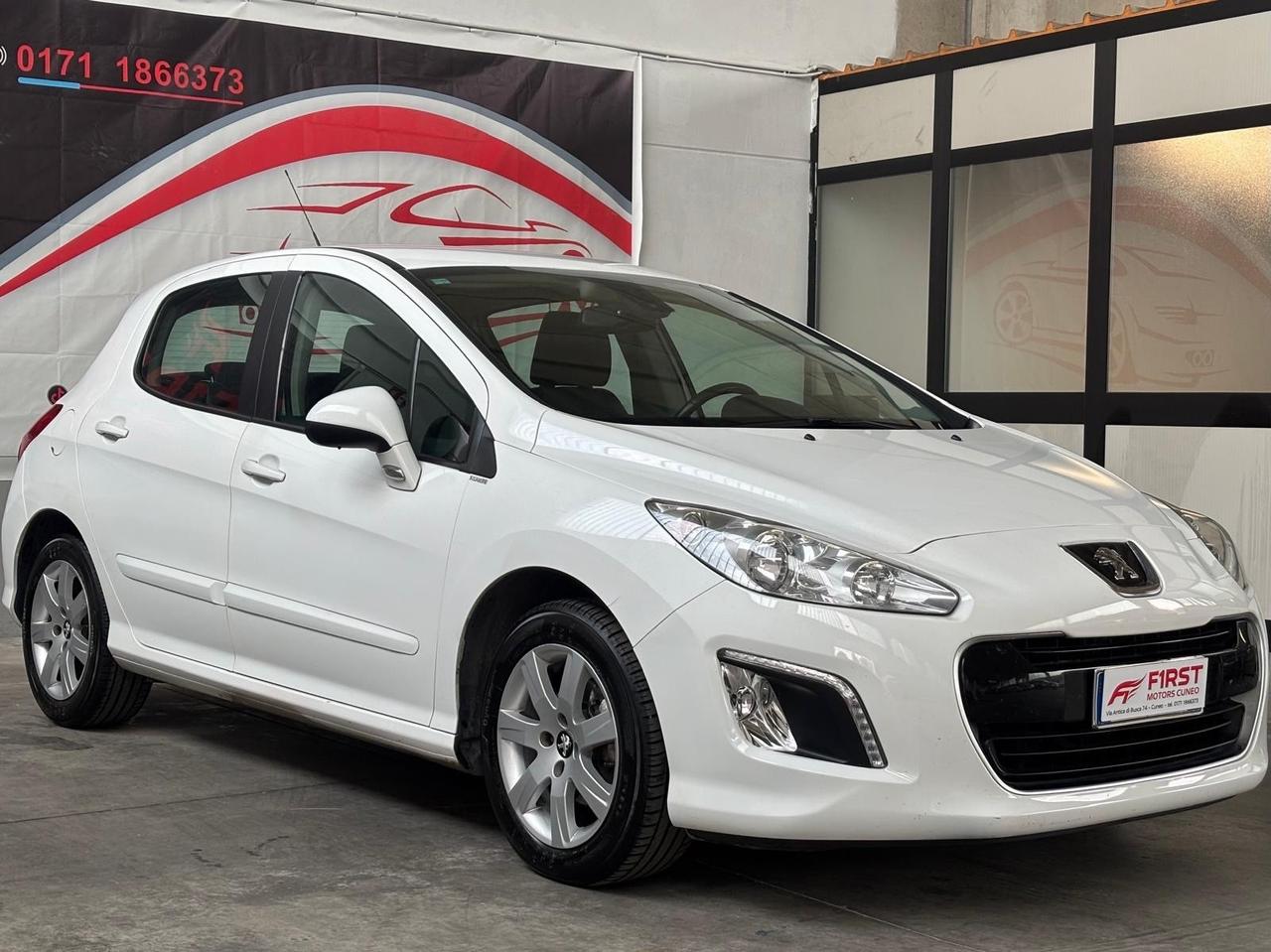 Peugeot 308 1.6 VTi 120CV 5p. Active