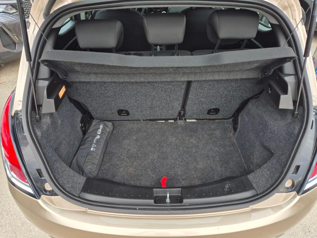 Lancia Ypsilon 1.0 FireFly 5 porte Hybrid Ecochic