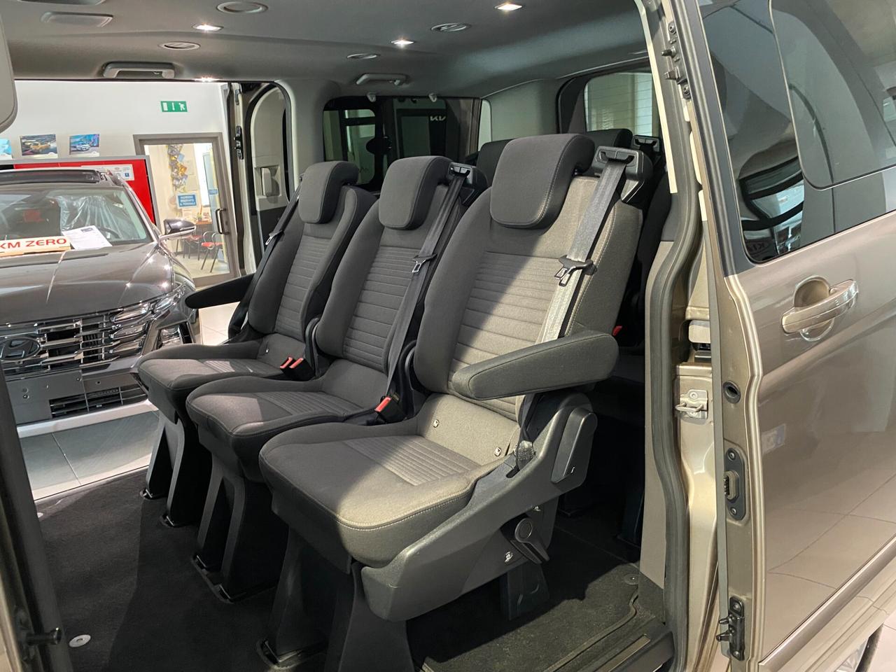 Ford Tourneo Custom 310 2.0 TDCi 130CV PC Titanium