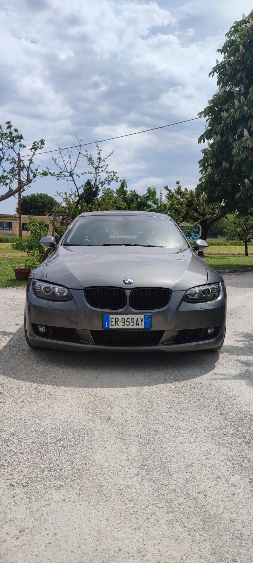 Bmw 330d CAMBIO MANUALE