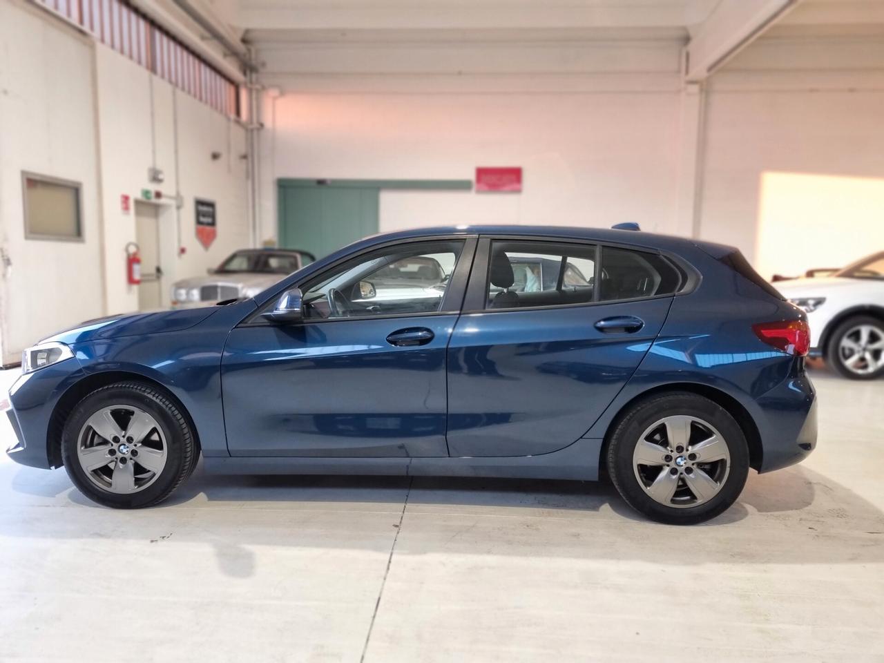 Bmw 116d 5p. Business Advantage