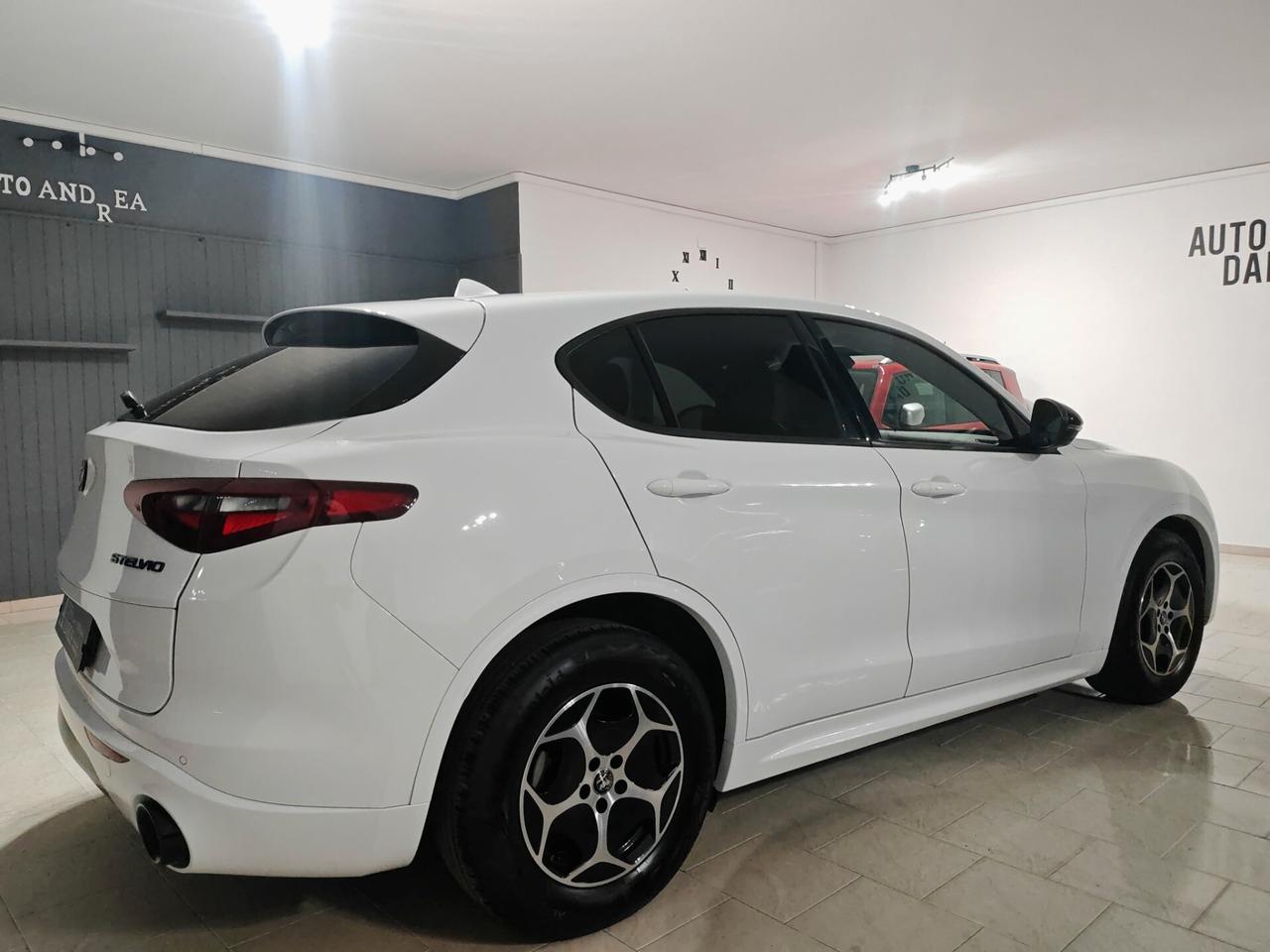 Alfa Romeo Stelvio 2.2 160CV Super Full 2022