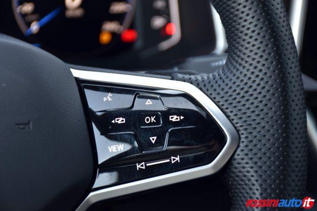 VOLKSWAGEN T-Roc 1.5 TSI 150 CV DSG R-LINE + TECH PACK + I.Q LED +