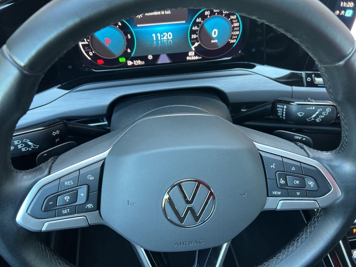 VOLKSWAGEN - Golf- 2.0 tdi Life 115cv dsg