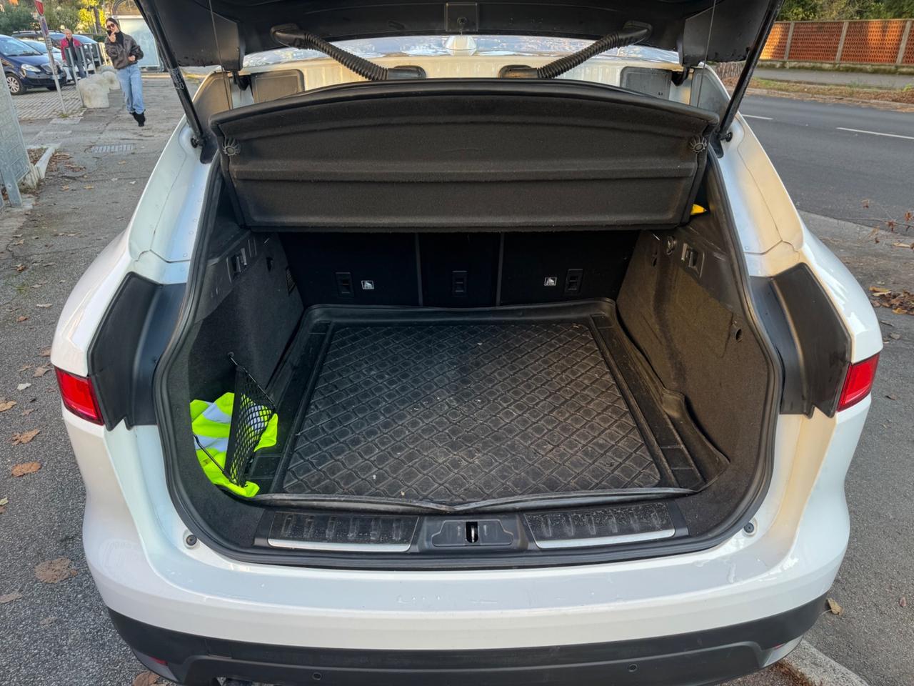 Jaguar F-Pace 2.0 D 180 CV AWD R-Sport garanzia 12 m