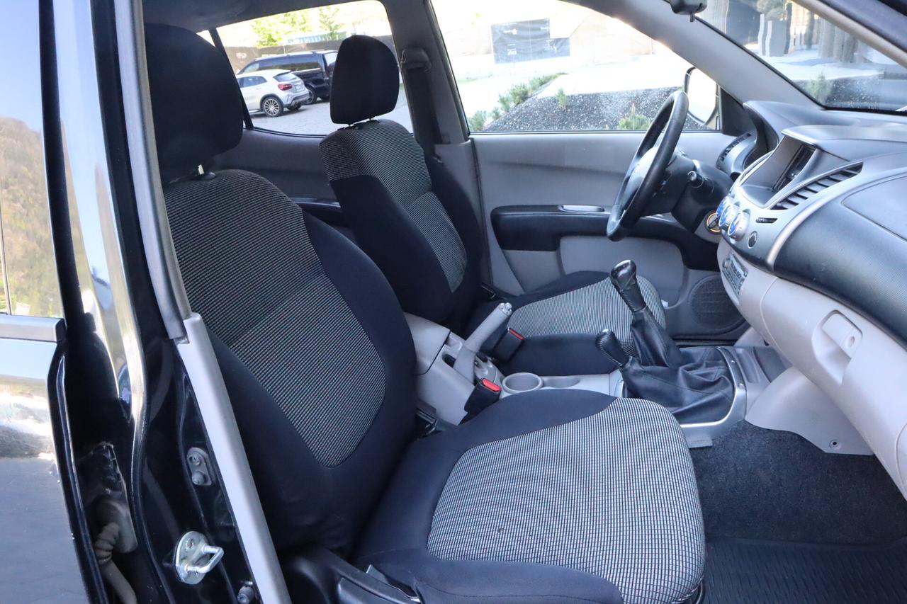 Mitsubishi L200 2.5 167CV solo Export o rivenditori