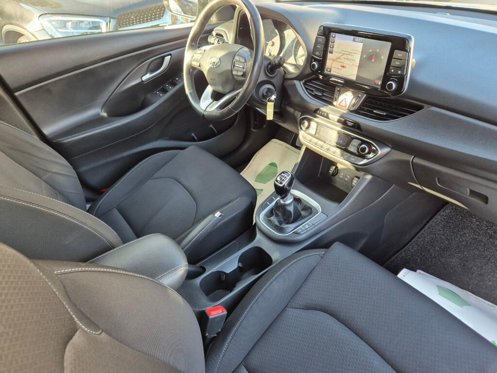 Hyundai i30 1.6 CRDi 110CV NAVI-LED-CAMERA
