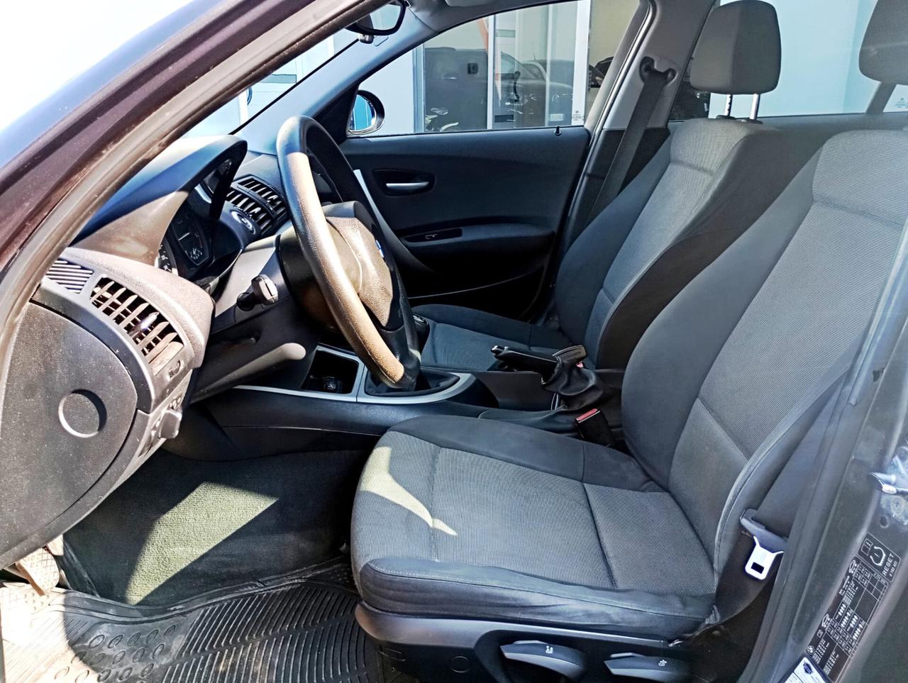 Bmw 120 118d cat 5 porte Attiva