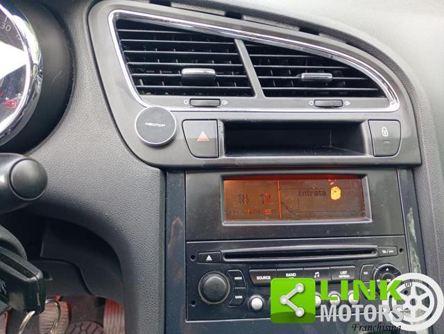 PEUGEOT 5008 1.6 HDi 110CV Tecno