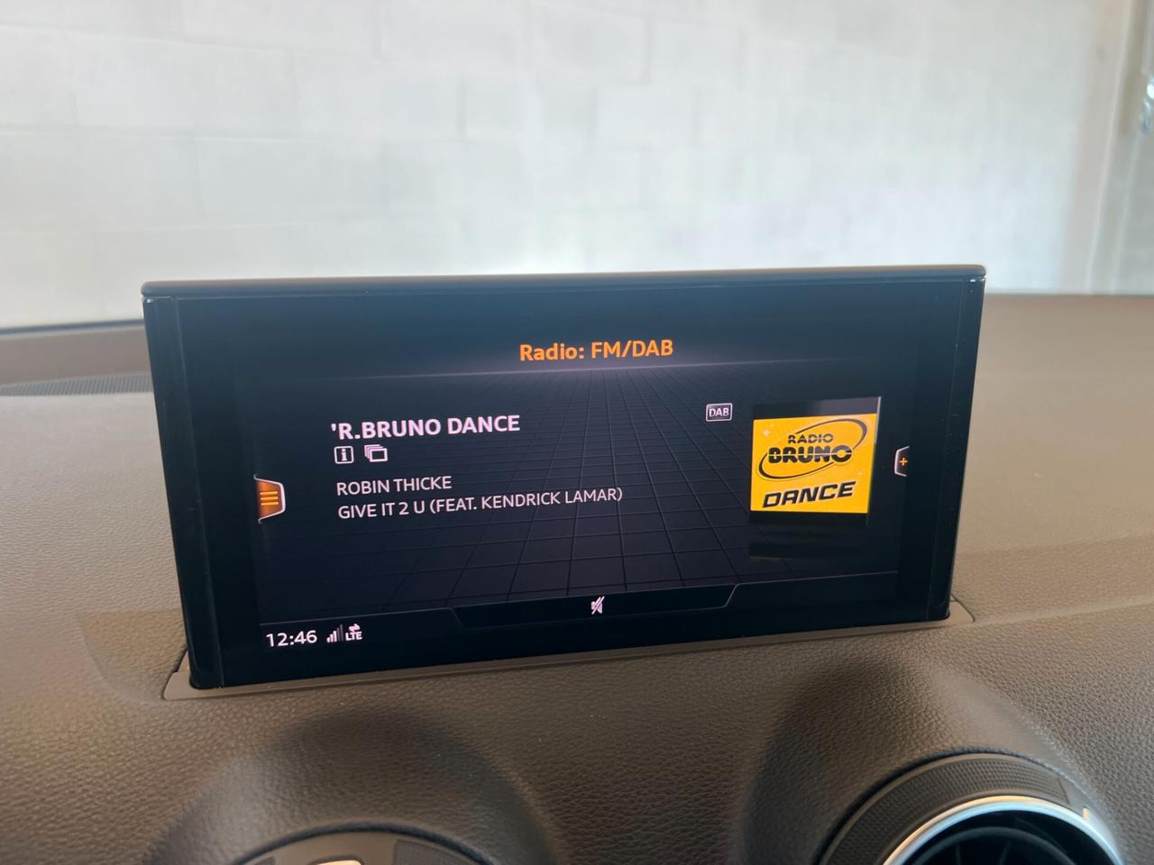 Audi Q2 30 TDI S tronic Business ok neopatentati unico proprietario TAGLIANDATA AUDI