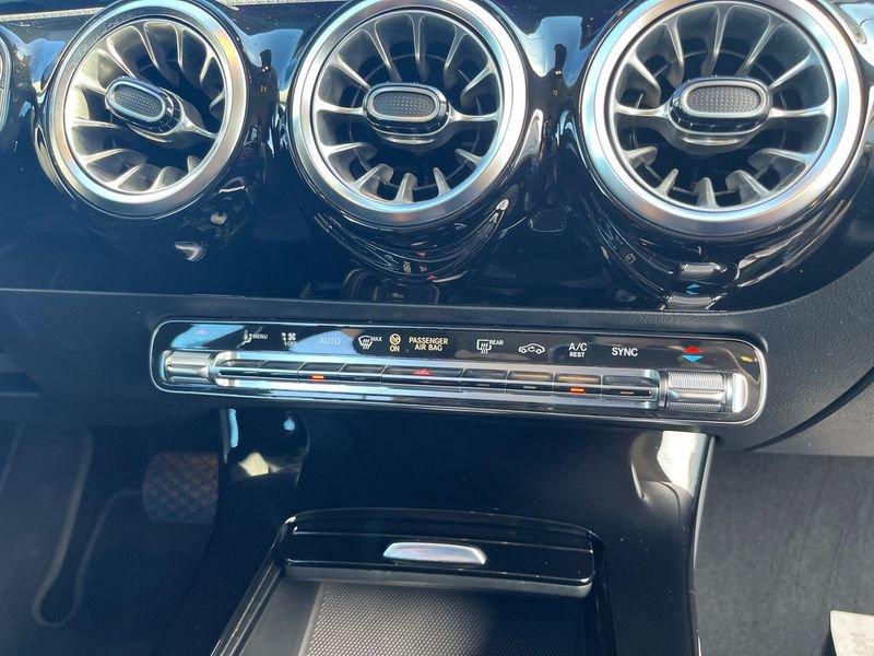 Mercedes-Benz CLA S.Brake CLA Sh.Brake - X118 180 d Sport auto