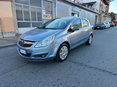 Opel Corsa 1.2 5 porte Cosmo