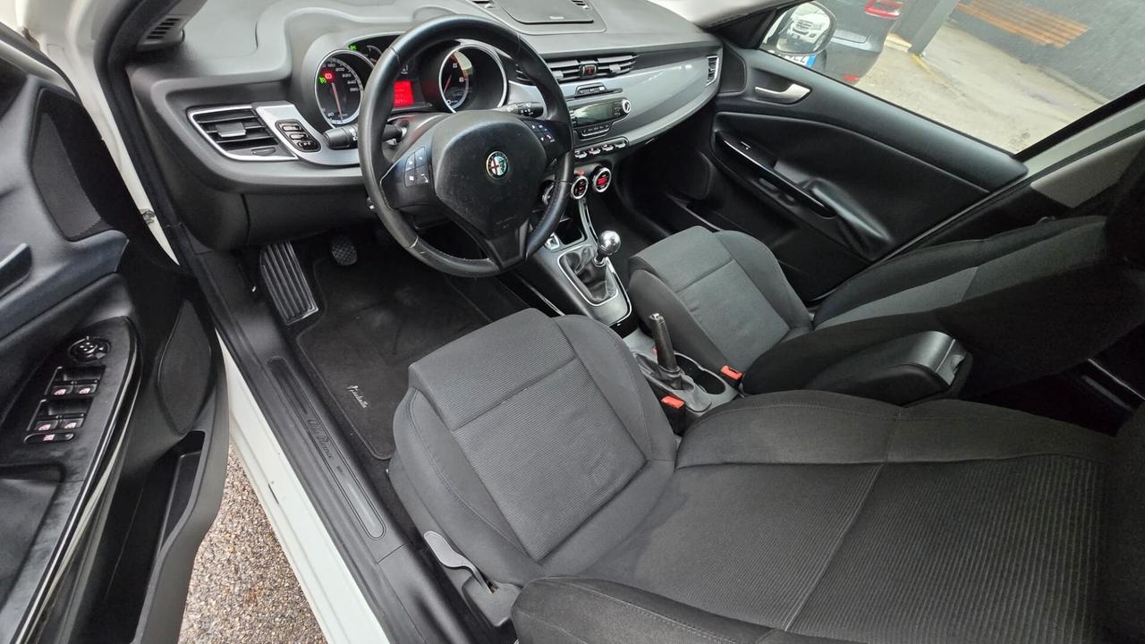 Alfa Romeo Giulietta 1.6 JTDm-2 105 CV Exclusive