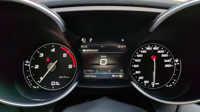 ALFA ROMEO Giulia 2.2 TD 180CV AT8 BUSINESS SPORT PELLE-CAMERA